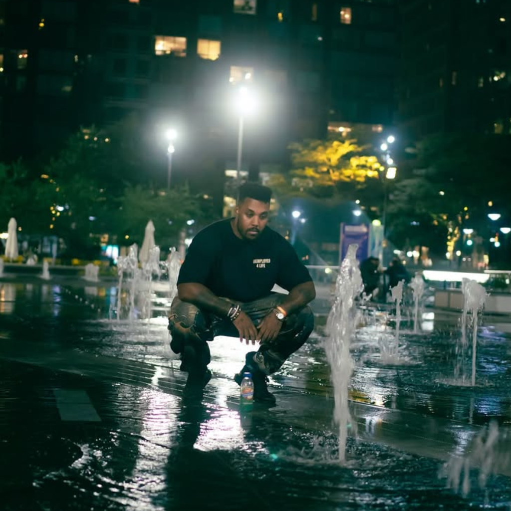 Black "U4L" Short-Sleeve T-Shirt